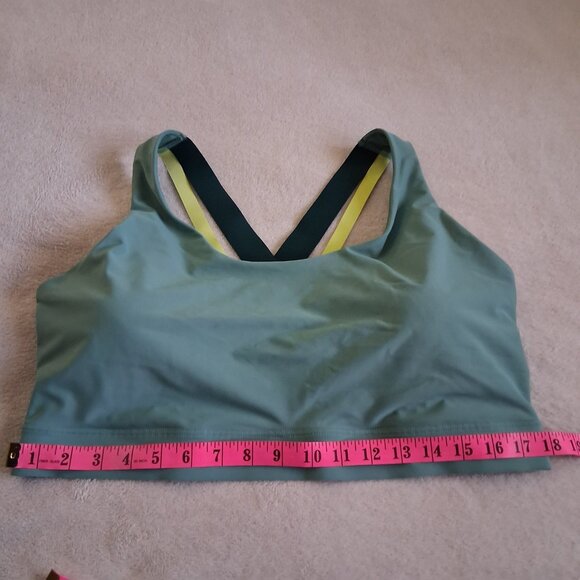Old Navy Women's Size 2X Green PowerSoft Medium Support Go-Dry Sports Bra - Picture 8 of 8